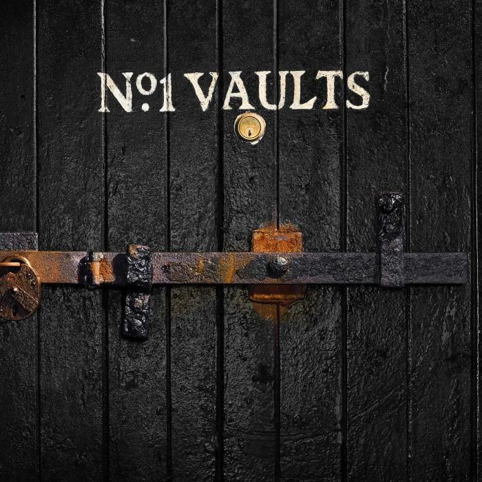 Bowmore 30 Year Old 9 Bowmore 30 Year Old - Image 7