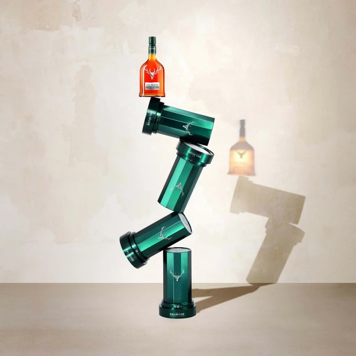 Dalmore 15 Year Old Pedestal Gift Tin 5 Dalmore 15 Year Old Pedestal Gift Tin - Image 3