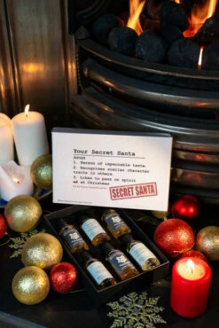 Secret Santa Christmas Whisky Gift Set 9 Secret Santa Christmas Whisky Gift Set -UK Liquor Sales 2024 secretsanta whisky lifestyle01