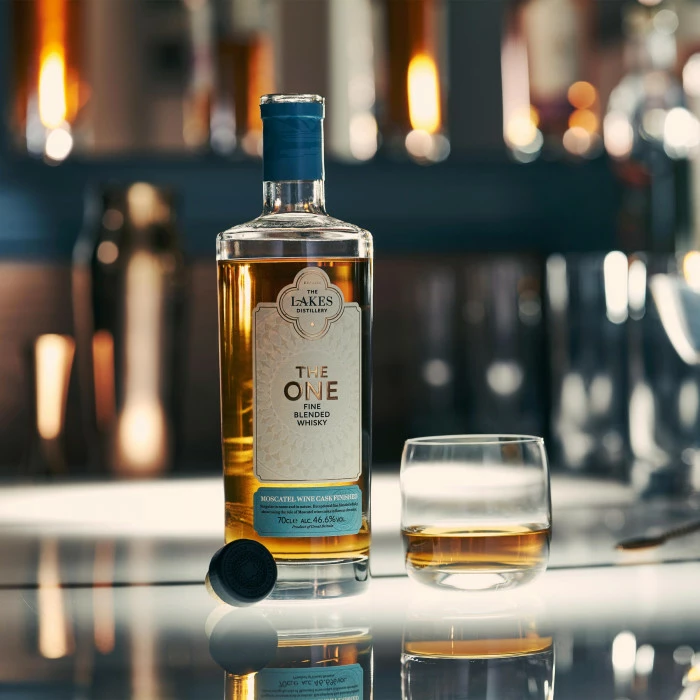 The One Fine Blended Whisky Moscatel Cask 4 The One Fine Blended Whisky Moscatel Cask - Image 2